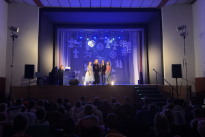 06 Vianocne VK 2025 12 10 MS Komenskeho foto Z Spodniakova