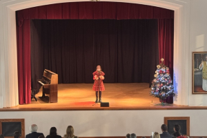 08 Mikulassky koncert ZUS Vrbenskeho ZUS Bernolakovo 2024 12 04 Zuzana Spodniakova