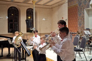 14 Galakoncert vitazov LHF ZUS P Kadosu Levice 2025 11 29 foto ZUS PK