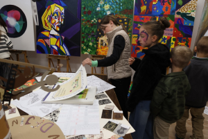 16 Zaverecna vystava VO vernisaz 2025 05 17 foto Peter Trnka