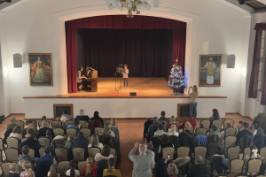 17 Mikulassky koncert ZUS Vrbenskeho ZUS Bernolakovo 2024 12 04 Zuzana Spodniakova
